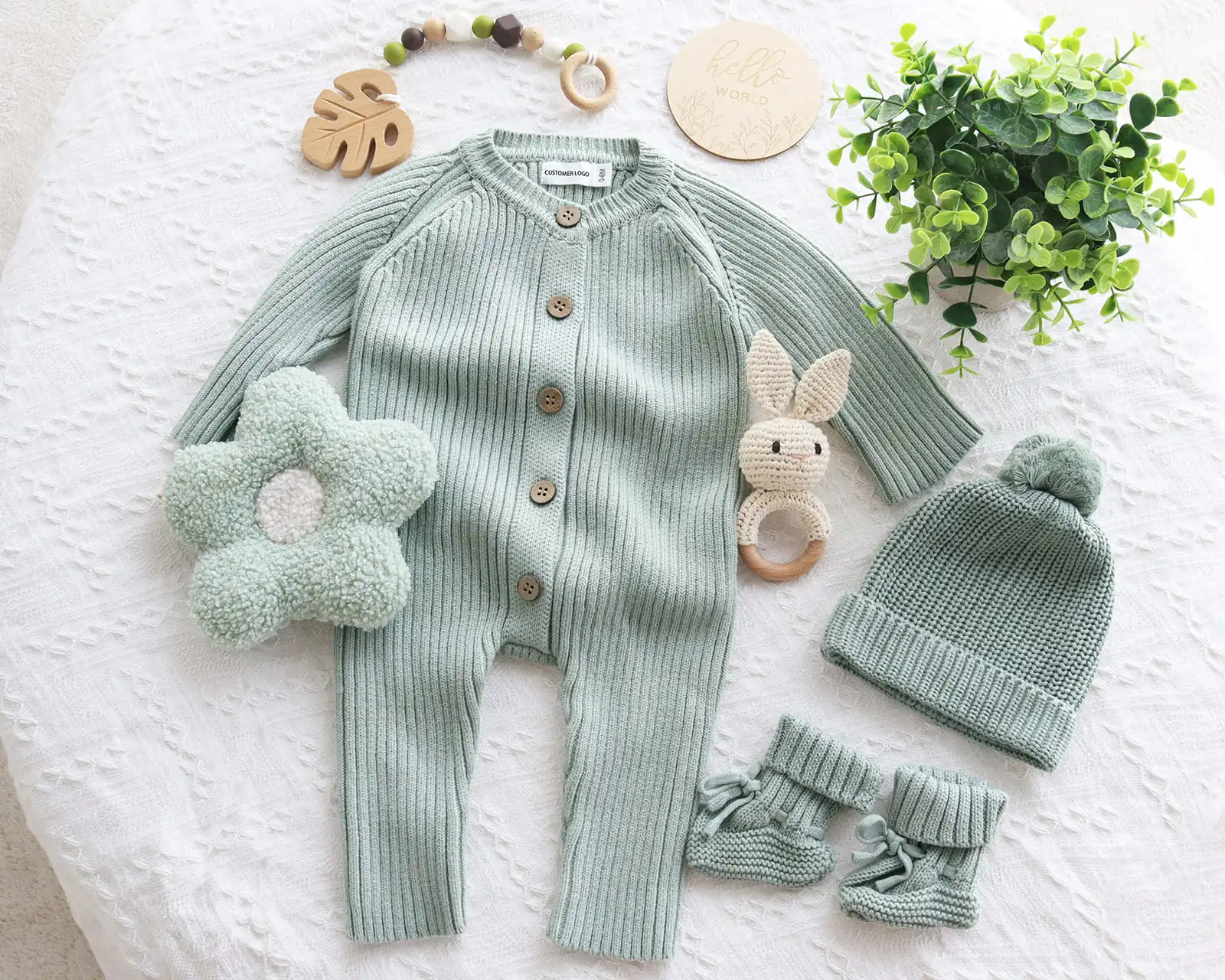Custom knitted baby clothing set for private label baby brands